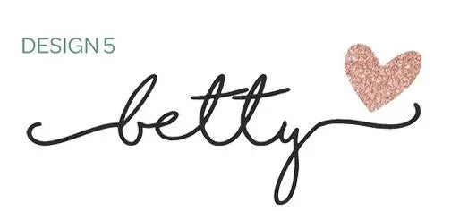 نموذج اسم Betty مع قلب وردي